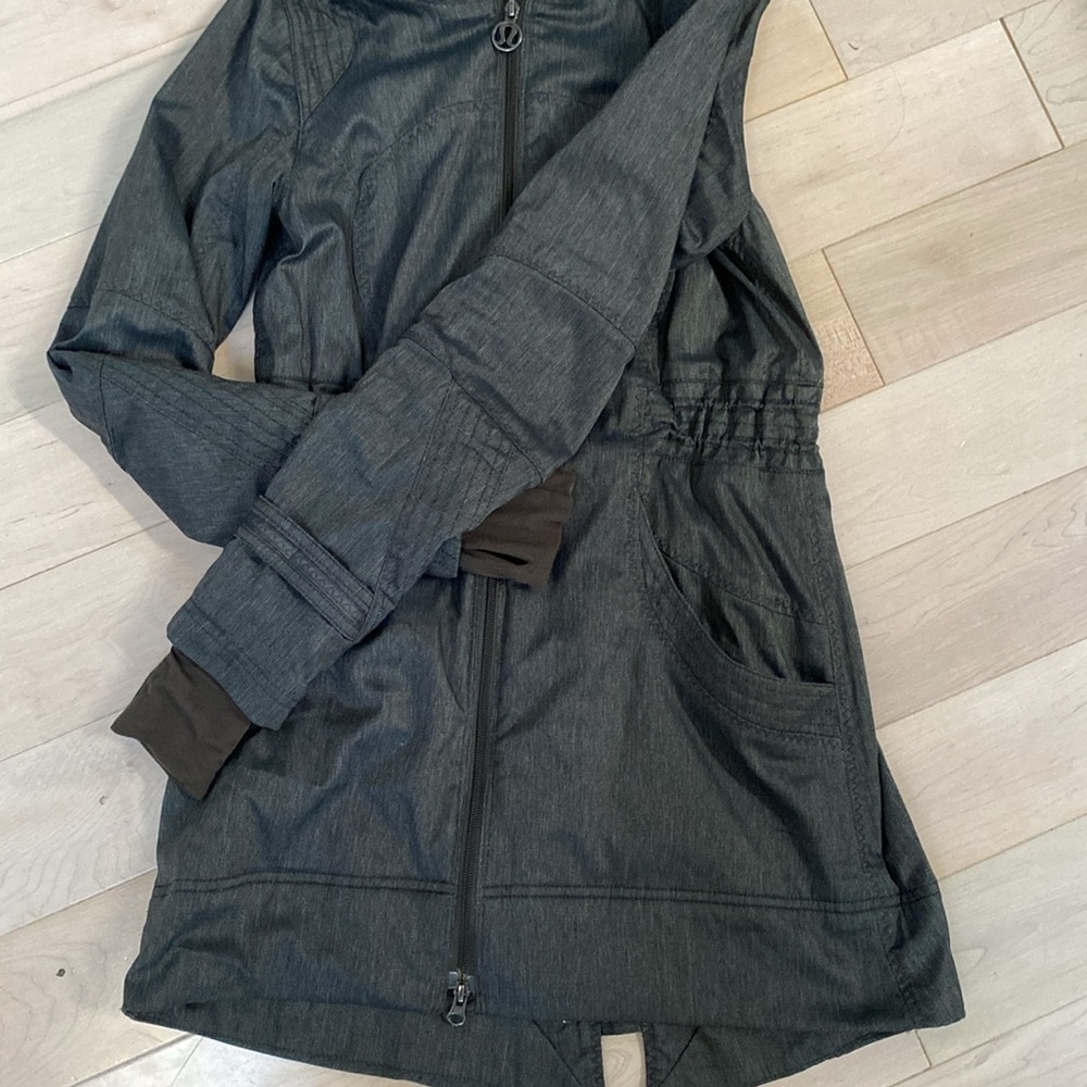 Lululemon Apres Run Anorak Soft Shell Jacket Parka - image 8